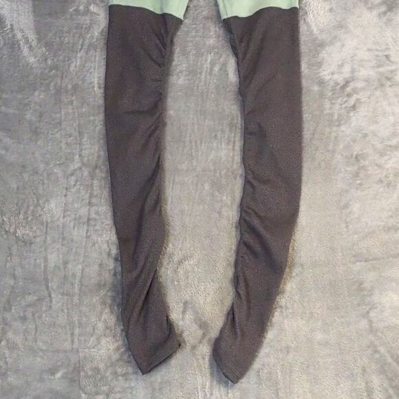 ALO Two Toned Grey Green Ribbed Workout Goddess Leggings Size S Yoga Training - Picture 3 of 11